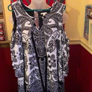 CATO 26/28 b/w lined cold shoulder midi dress